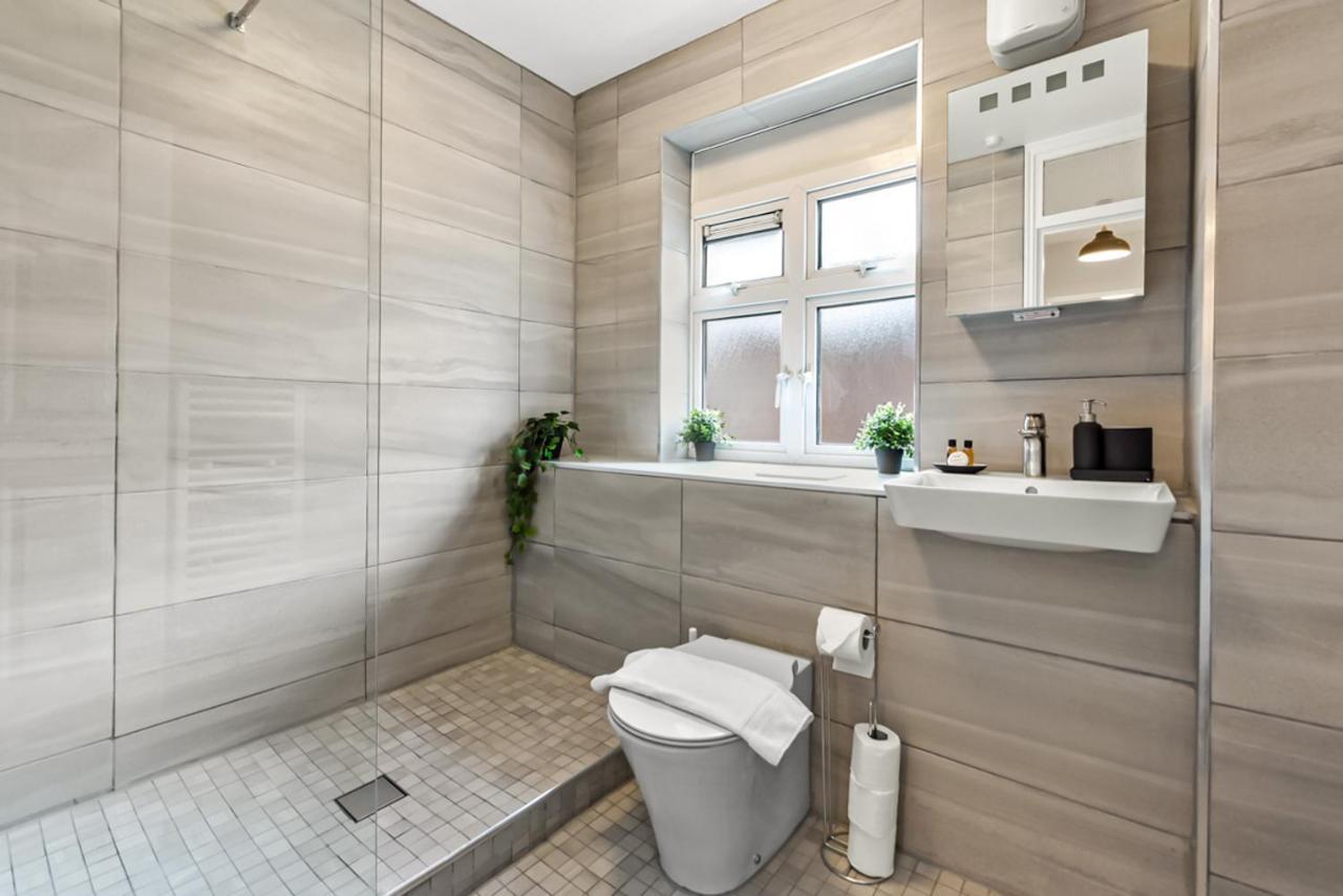 Family Friendly, Zone 2, 2 Beds, Overground Londres Exterior foto